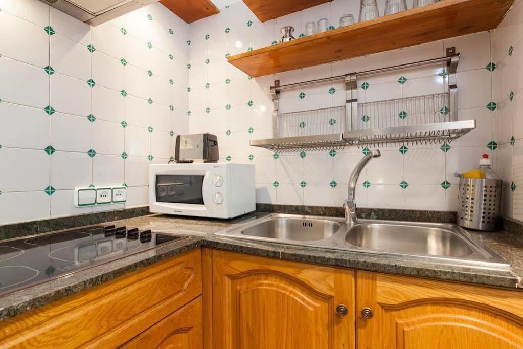 Flateli Borrell Apartman Barcelona Kültér fotó